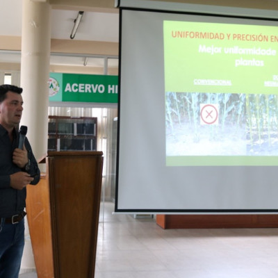 Vence Tudo palestra em Congresso Boliviano de Tecnologia de Precisão