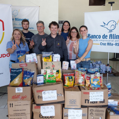 Vence Tudo entrega mais de 600kg de alimentos ao Banco de Alimentos de Cruz Alta