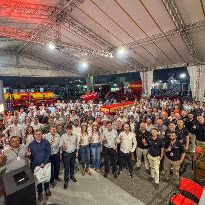 Visita ilustre e lançamentos da Vence Tudo marcam Expointer 2025