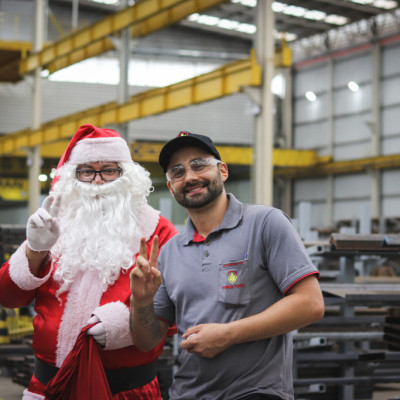 O espírito natalino vive na Vence Tudo: conheça Tarcisio, o Papai Noel da casa