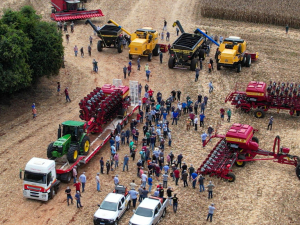 Mais de 1.500 pessoas participam do 12º Show Agro Vence Tudo